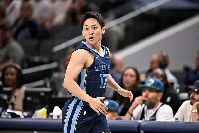 「NBA新星」河村勇輝、プレーシーズンデビューで5点3アシストの活躍　米メディアから絶賛