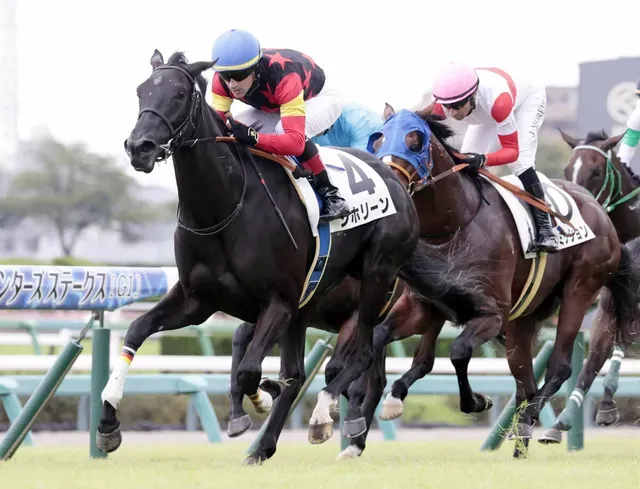 シホリーン、2歳未勝利戦で初勝利！名牝アーモンドアイの血統が光る