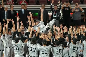 巨人軍、4年ぶりのリーグ優勝！阿部監督の手腕と選手たちの努力が結実