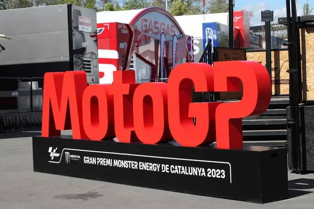 MotoGP、2024年バレンシアGPで新ロゴ発表。新ブランドアイデンティティ確立へ