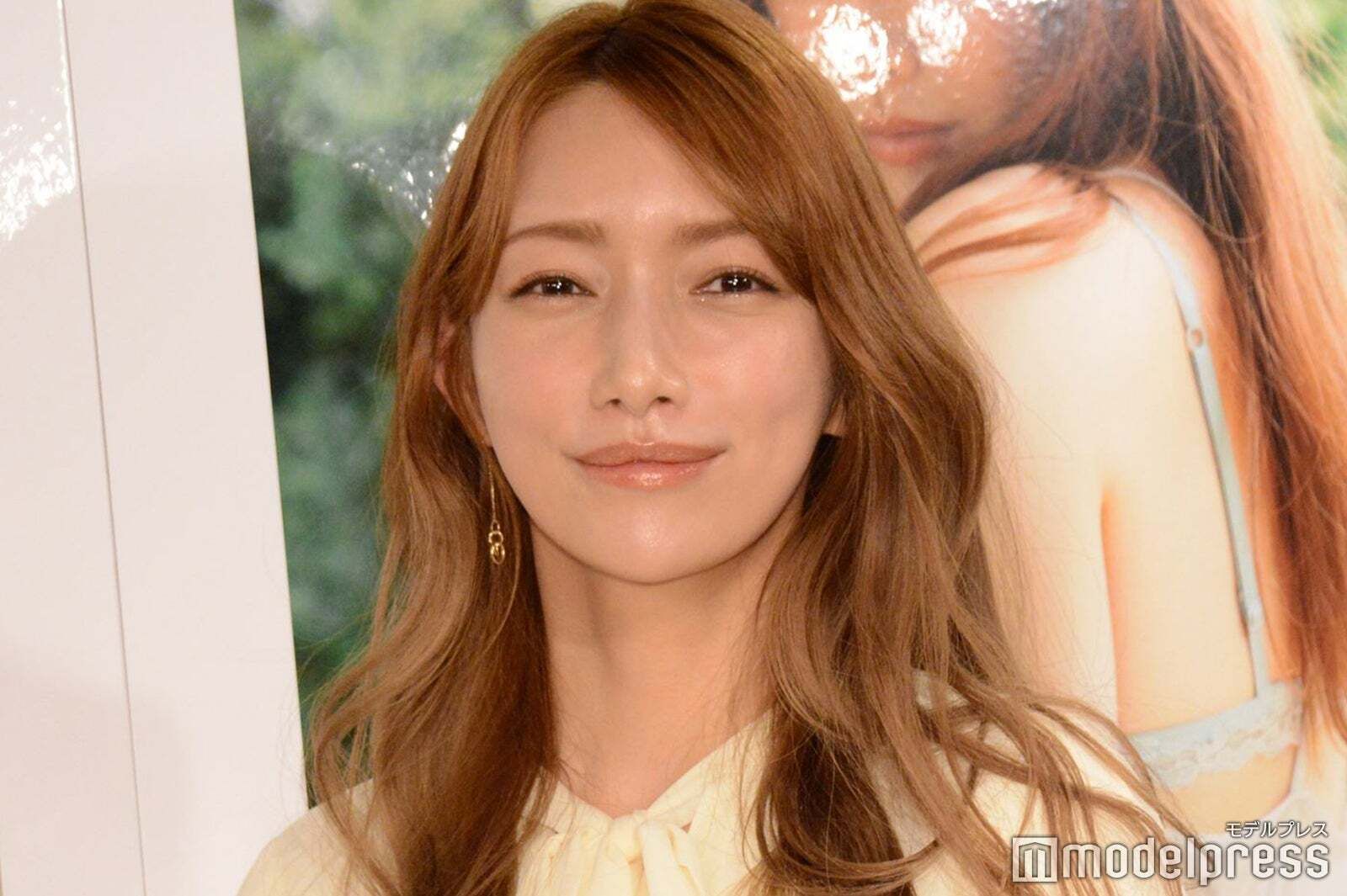 後藤真希、39歳のバースデーショットで美脚披露、ファンから絶賛