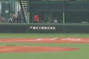 ヤクルト戸田球場で熱戦！イースタン・リーグ公式戦、ヤクルトスワローズ対オイシックス新潟