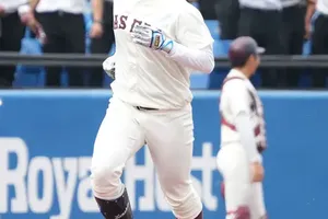 前田健伸の先制2点本塁打が試合を決定！早大が法大を下し、リーグ戦で勝ち点2に