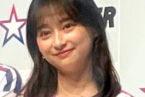 影山優佳、愛らしい“そっくりさん”との2ショット公開＆新ドラマ出演情報