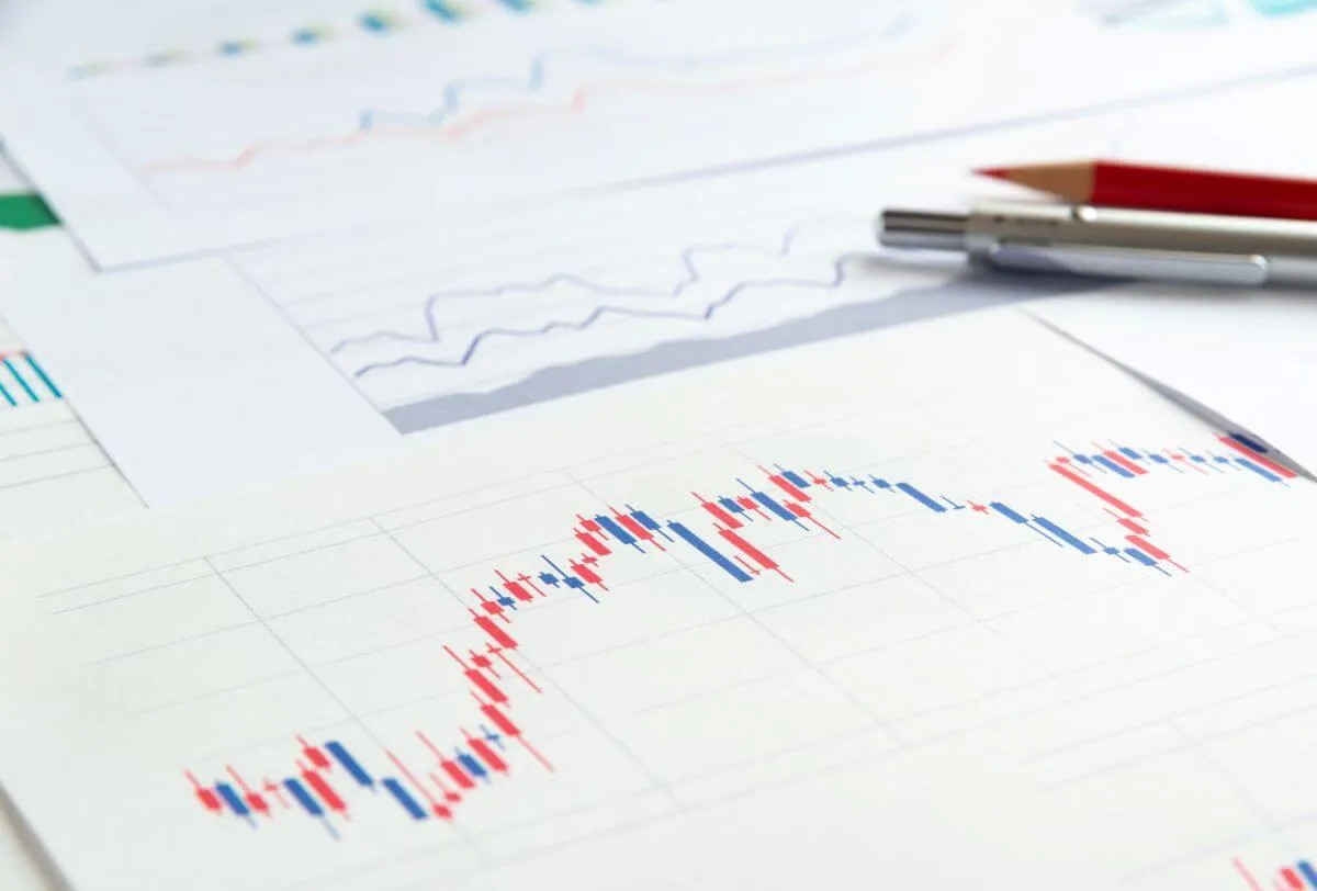 The Intricate Dance Between Yen Appreciation, Interest Rates, and Stock Prices: A Deep Dive