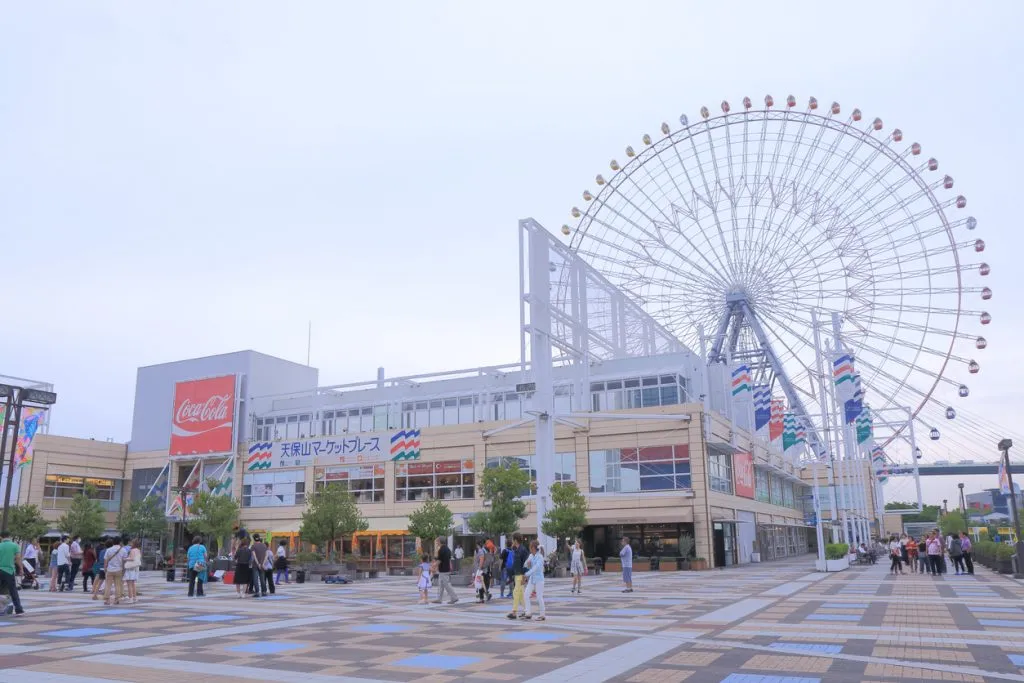 Tempozan Ferris Wheel: A Spin Above Osaka Bay