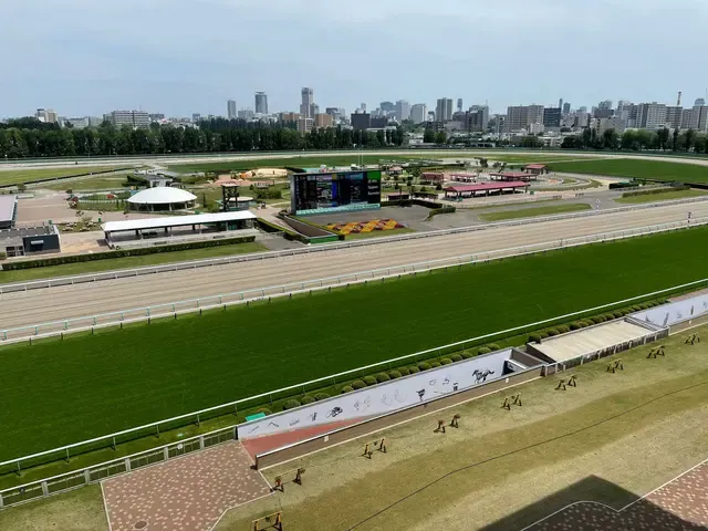 札幌競馬場に野生のシカ、警察通報で一部施設制限とイベント中止