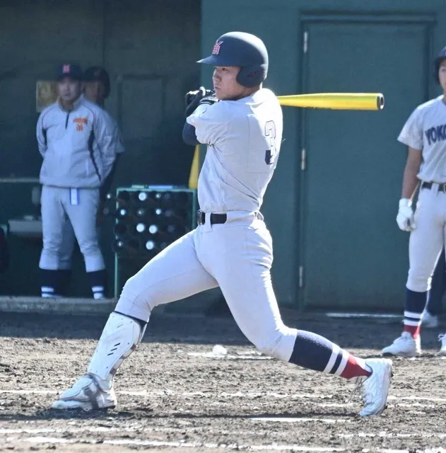 高校野球秋季関東大会：横浜が17年ぶりの決勝進出！小野舜友の決勝打