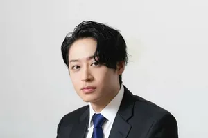 「不快で怖い」「神経がわからない」前山剛久の“盗撮男”動画に視聴者からの批判殺到