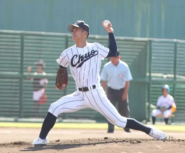 山形中央、力投の小坂が日大山形を完投で下し初の4強進出　秋季高校野球東北大会