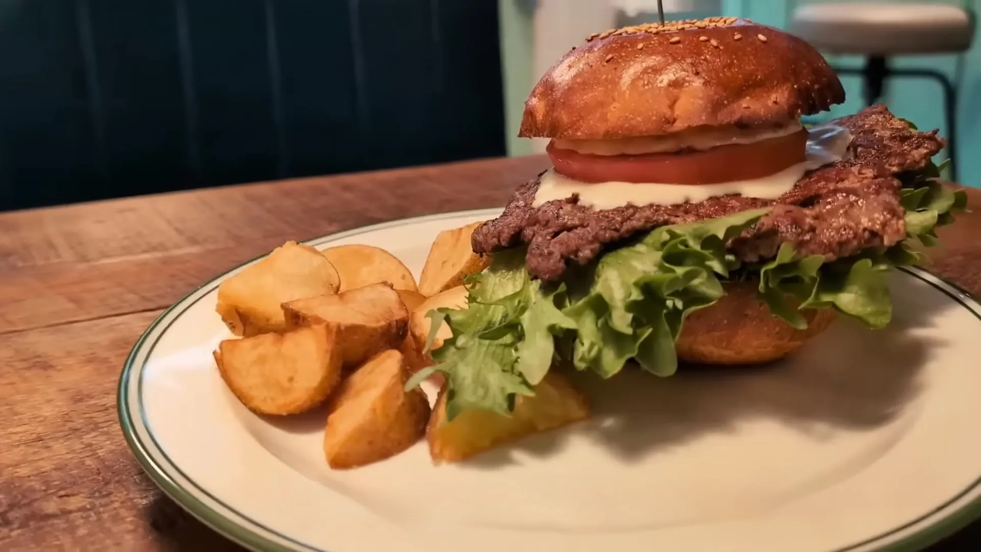 CHILLAX BURGERS & WINE: Ikebukuro's Finest Burgers