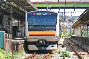 川崎市市制100周年記念 特別列車が南武線で1か月間運行