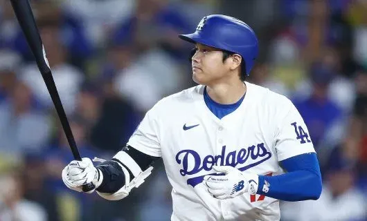 大谷翔平の50-50達成とロサンゼルス・エンゼルスの苦境：新たな野球界の風