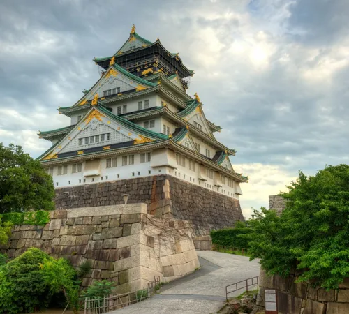 Discovering Osaka: 10 Must-Visit Landmarks for First-Timers