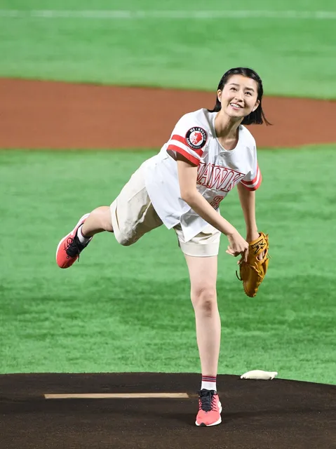 鈴木ちなみ、35歳の誕生日をインスタグラムで報告！ファンから祝福の声