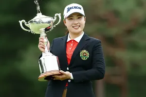 竹田麗央、日本女子オープン初制覇で国内メジャー2連勝の快挙