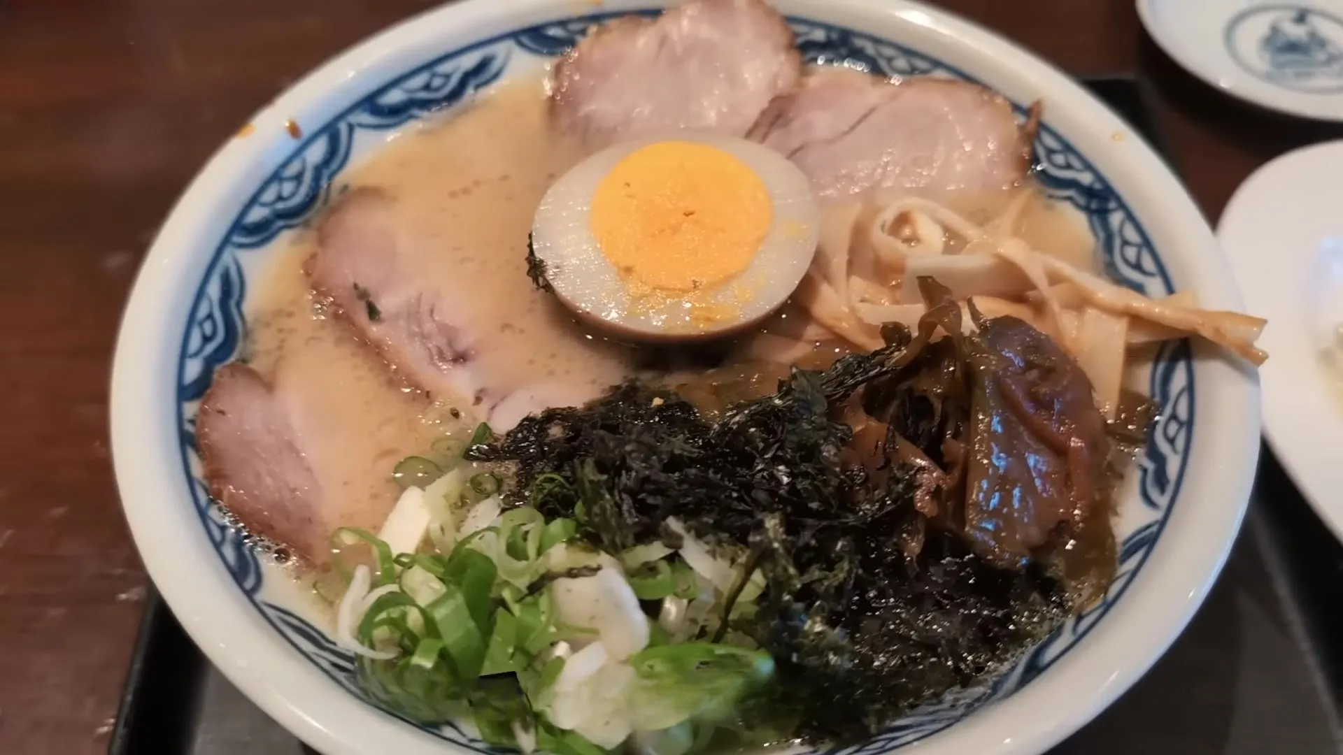 Hakata Menbo Aka Noren: Authentic Tonkotsu Ramen Since 1946