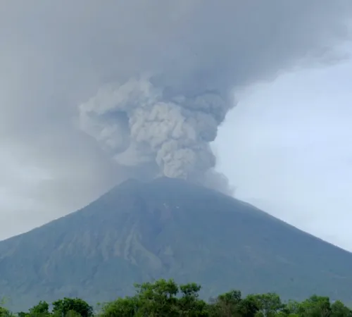 The 1888 Mount Bandai Eruption: A Cataclysmic Event Shaping Modern Japan