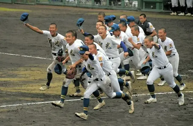 聖光学院、雨の中決勝進出！選抜出場に前進　東北大会準決勝結果