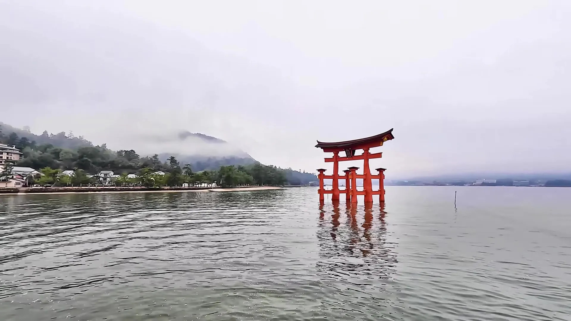  The Peaceful Abode of Itsukushima Shrine