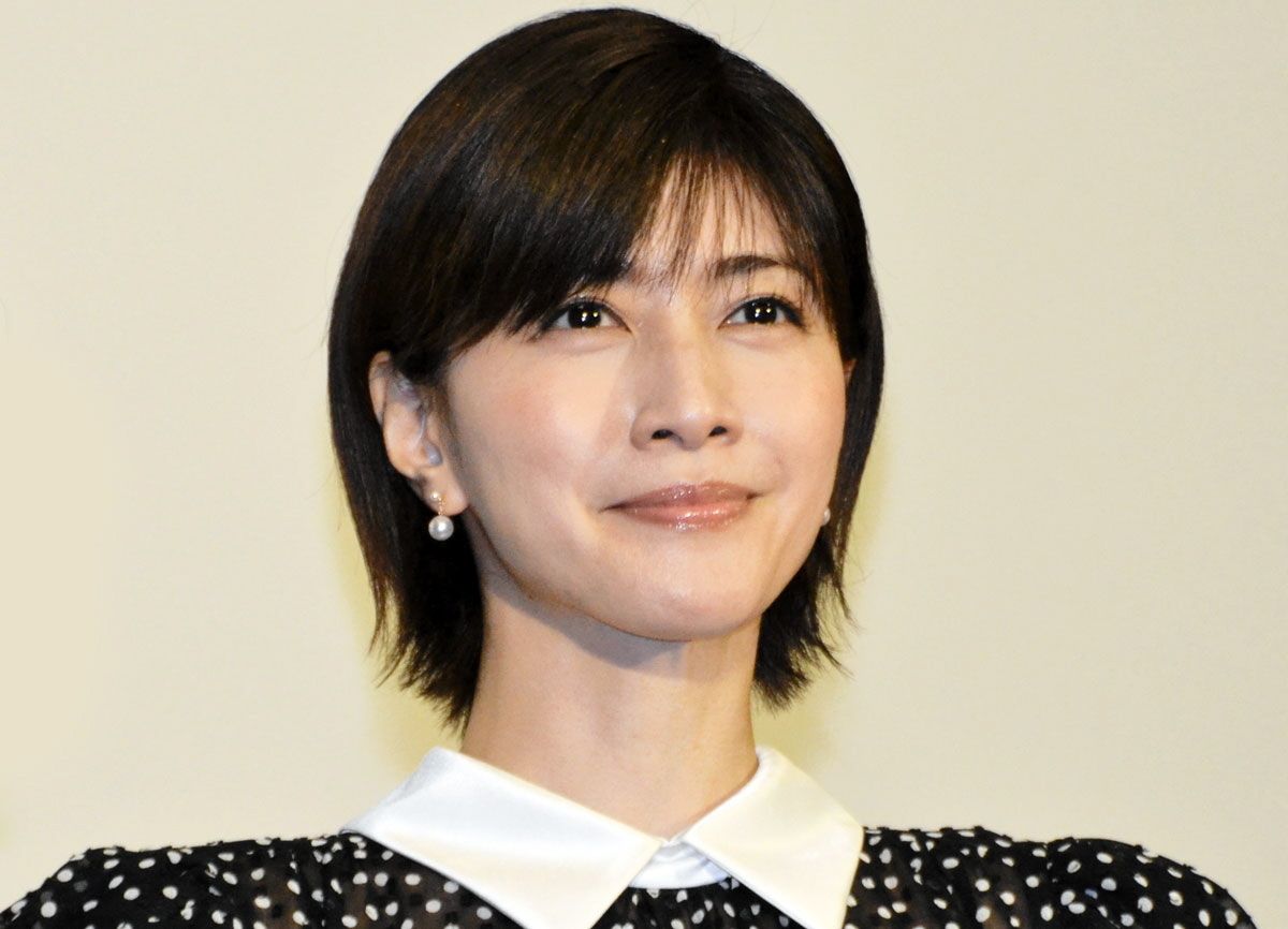 内田有紀、48歳の不老の美貌とパートナーとの関係を語る