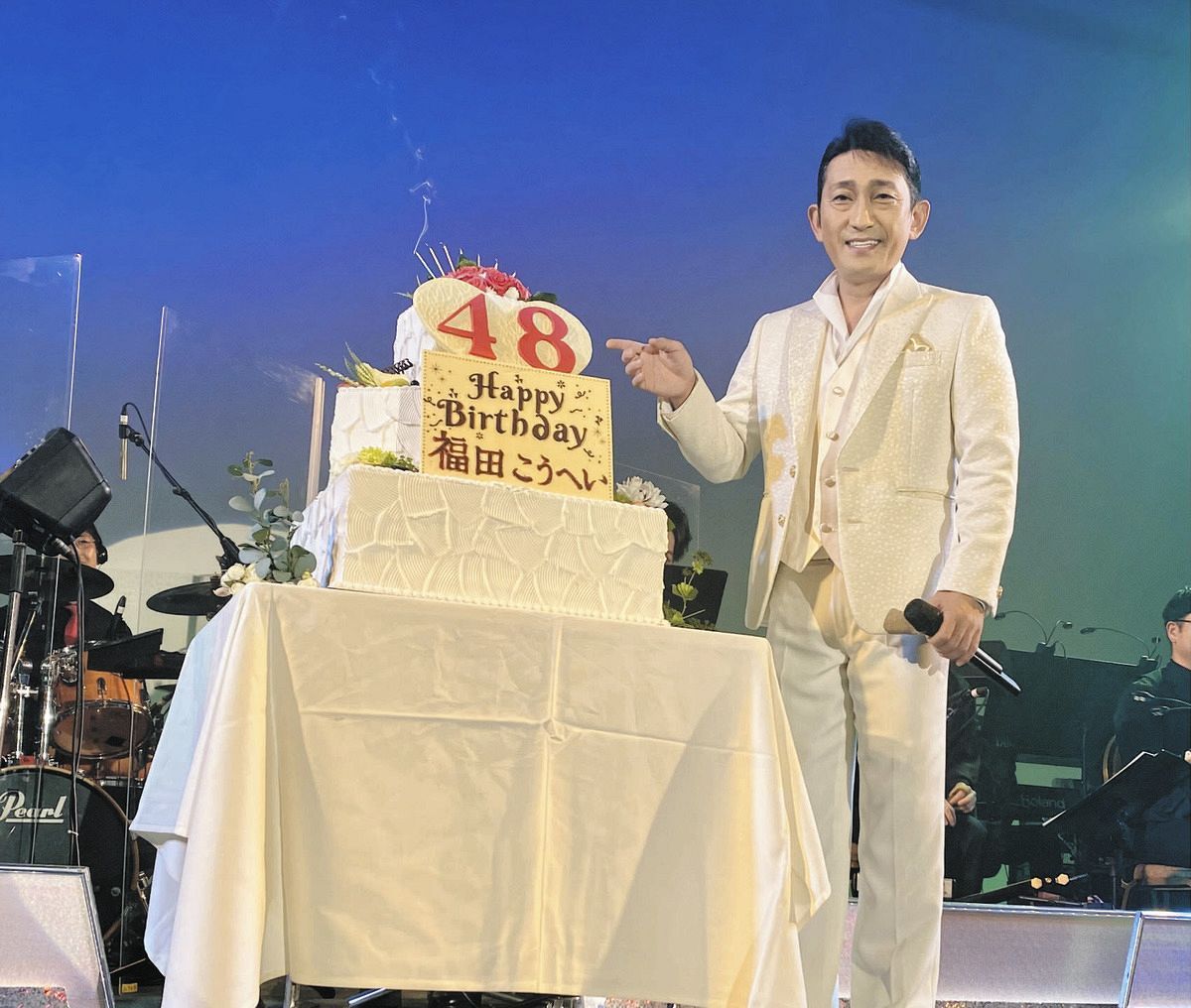 福田こうへい、48歳の誕生日を浅草で祝う！来年は大阪・新歌舞伎座でコンサート